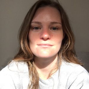 Meet your Posher, Simone